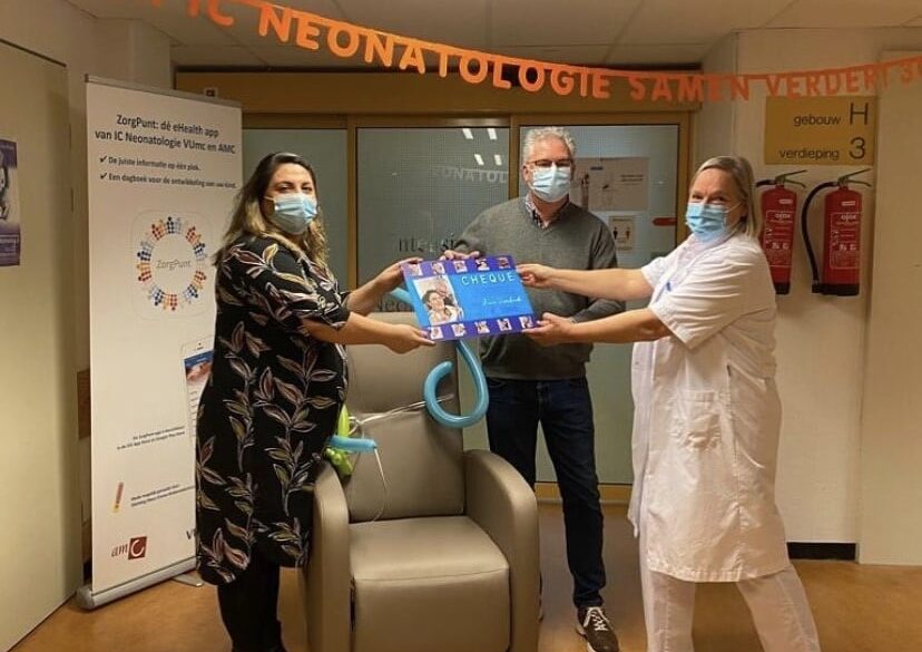 Cheque overhandiging ouders buidelstoel